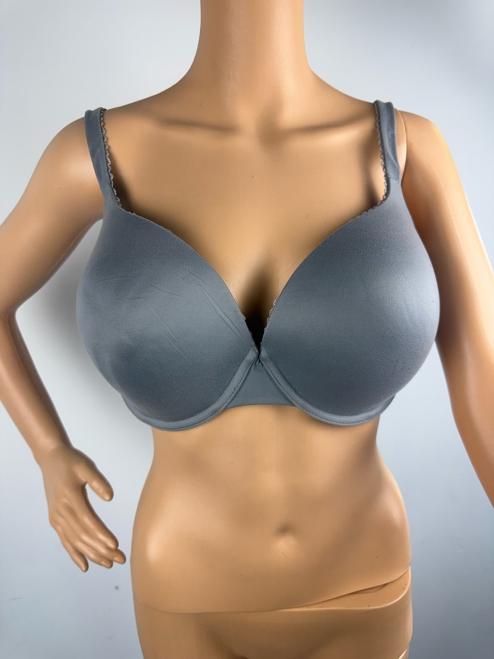 Victoria's Secret 36DDD Body by Victoria Perfect Shape Gray Bra Underwire Padded